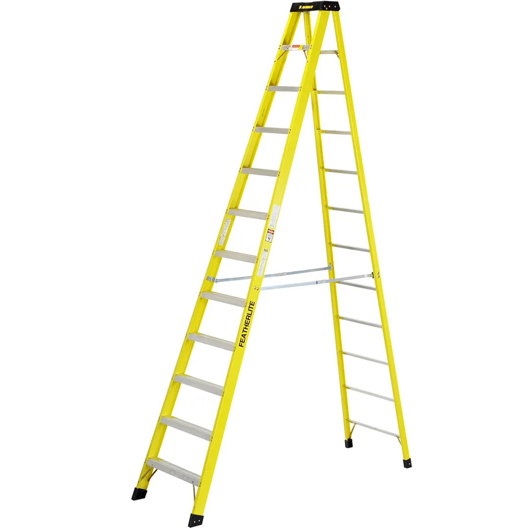 FEATHERLITE FEATHERLITE 6900 Extra-Heavy Duty Fiberglass Step Ladders FEATHERLITE FEATHERLITE 6900 Extra-Heavy Duty Fiberglass Step Ladders