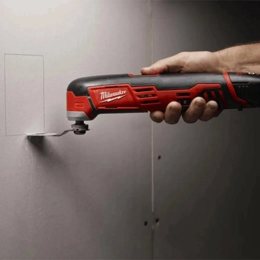 MILWAUKEE MILWAUKEE M12 Oscillating Multi Tool (Only) MILWAUKEE MILWAUKEE M12 Oscillating Multi Tool (Only)